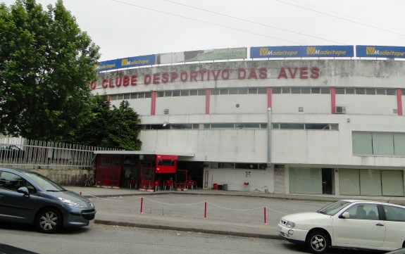 Estádio do Clube Desportivo das Aves