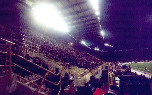 Stadion Renato Dall'Ara - Blick über die Tribüne