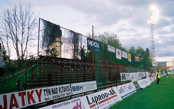 Stadion na Støeleckém Ostroví - Gesperrte Hintertorseite