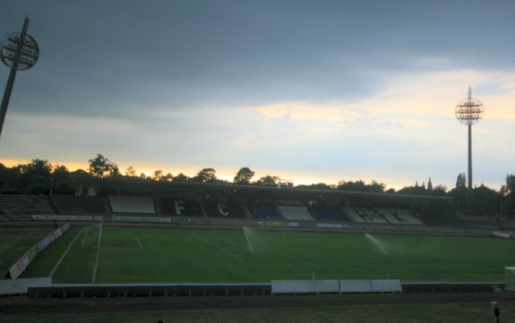 Všesportovní stadion