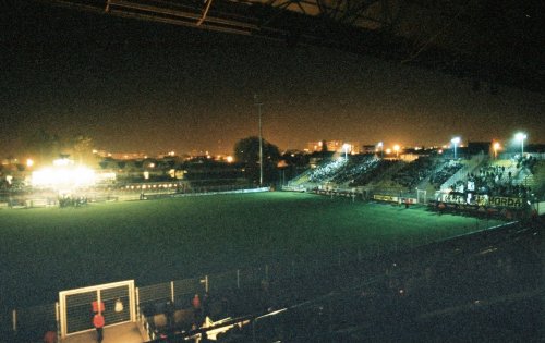 Stade Omnisports Leon Bollee - im Dunkel