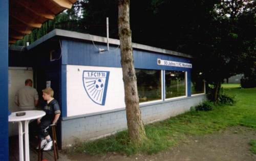 Rheinstadion - Vereinsheim mit Logo