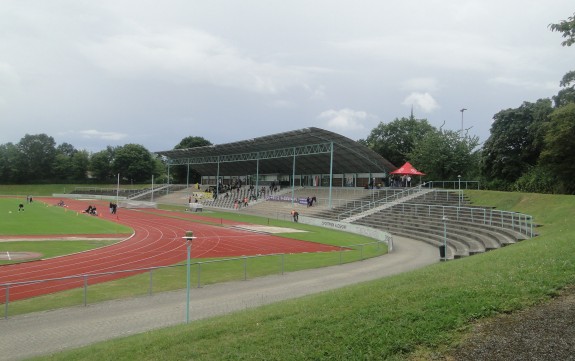 Sportstadion im Sportpark Illoshöhe
