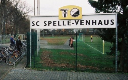 Sportpark Spelle - Eingang und Nebenplatz