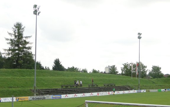 Städtisches Stadion (TSV-Stadion)