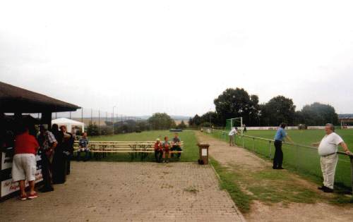 Sportplatz an der Wallbacher Str. - Hintertorbereich